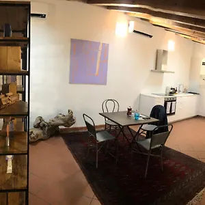 Guest house Isola Libera, Milan